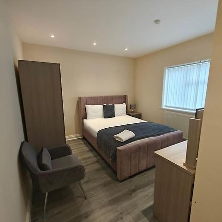 Luxury 5-Bed House Near Nec & Bhx Apartment Solihull Exterior photo