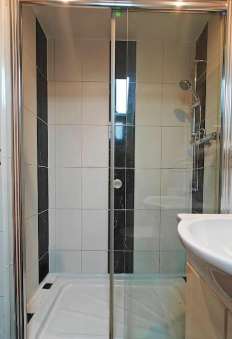 Luxury 5-Bed House Near Nec & Bhx Apartment Solihull Exterior photo