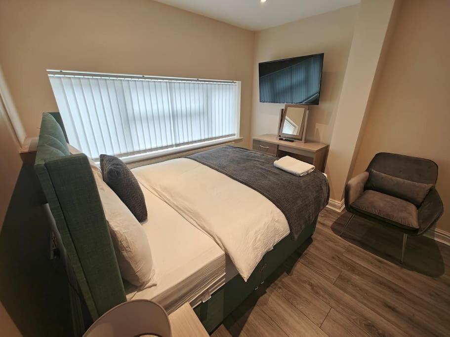 Luxury 5-Bed House Near Nec & Bhx Apartment Solihull Exterior photo