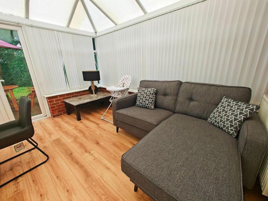 Luxury 5-Bed House Near Nec & Bhx Apartment Solihull Exterior photo